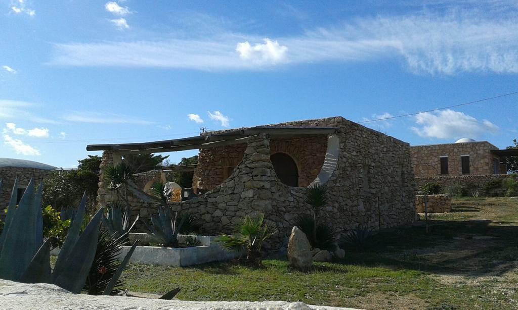 Apartamento I Dammusi Di Pippo Lampedusa Habitación foto
