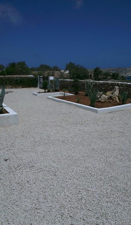 Apartamento I Dammusi Di Pippo Lampedusa Exterior foto