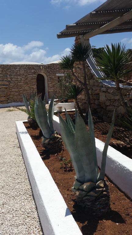 Apartamento I Dammusi Di Pippo Lampedusa Exterior foto