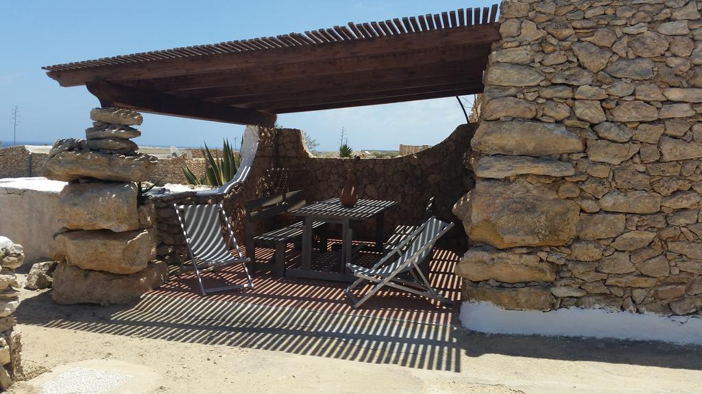 Apartamento I Dammusi Di Pippo Lampedusa Exterior foto
