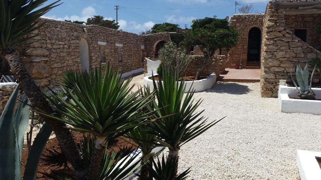Apartamento I Dammusi Di Pippo Lampedusa Exterior foto